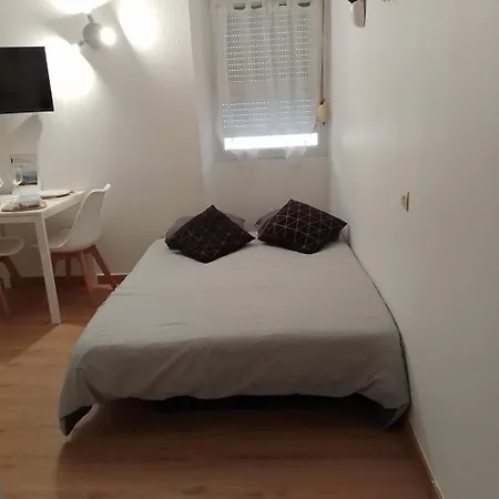 Apartmán Meuble Proche Gare Et Centre *